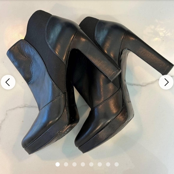 Via Spiga Toccarra black leather platform booties size 8 - Picture 3 of 11